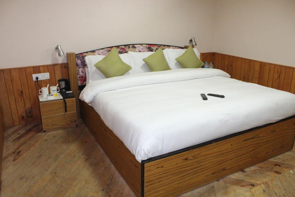The Cliffe Hotel Mussoorie Exterior foto